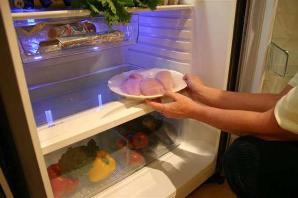 Dọn nhà đón Tết, vứt ngay 10 món đồ bức hại sức khỏe kẻo mắc bệnh ngay trong năm mới - Ảnh 3.