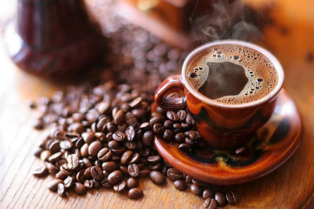 Thực phẩm khiến vừa nhanh già, vừa khiến da đầy mụn, nhiều người Việt mê ăn hằng ngày - Ảnh 1.