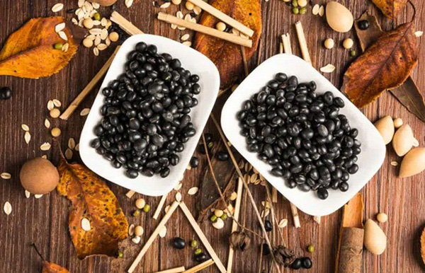 Đậu đen là vua của các loại đậu, giúp sống thọ, ngừa ung thư, nhưng 4 nhóm người này không nên ăn - Ảnh 3.