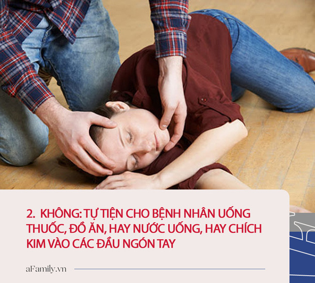 Thấy người bị đột quỵ, bác sĩ chỉ ra 3 điều NÊN LÀM và 3 điều KHÔNG NÊN LÀM để an toàn cho bệnh nhân - Ảnh 6.