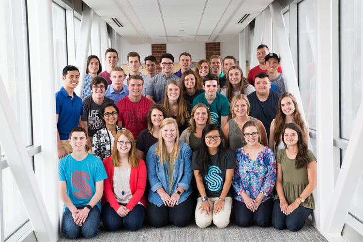 2017 Spreetail Interns: 32