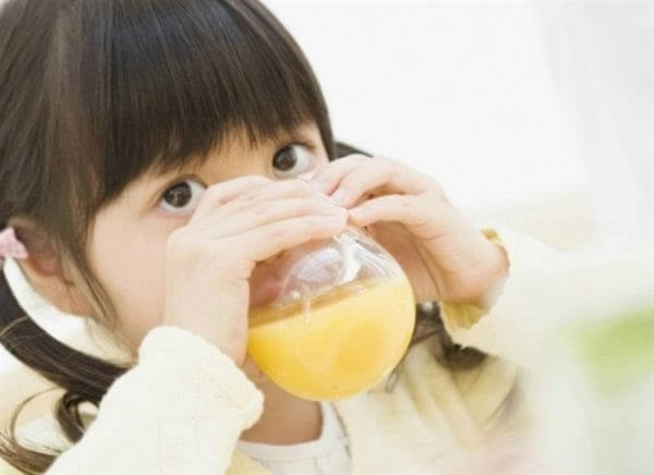 Tăng cường vitamin C cho trẻ