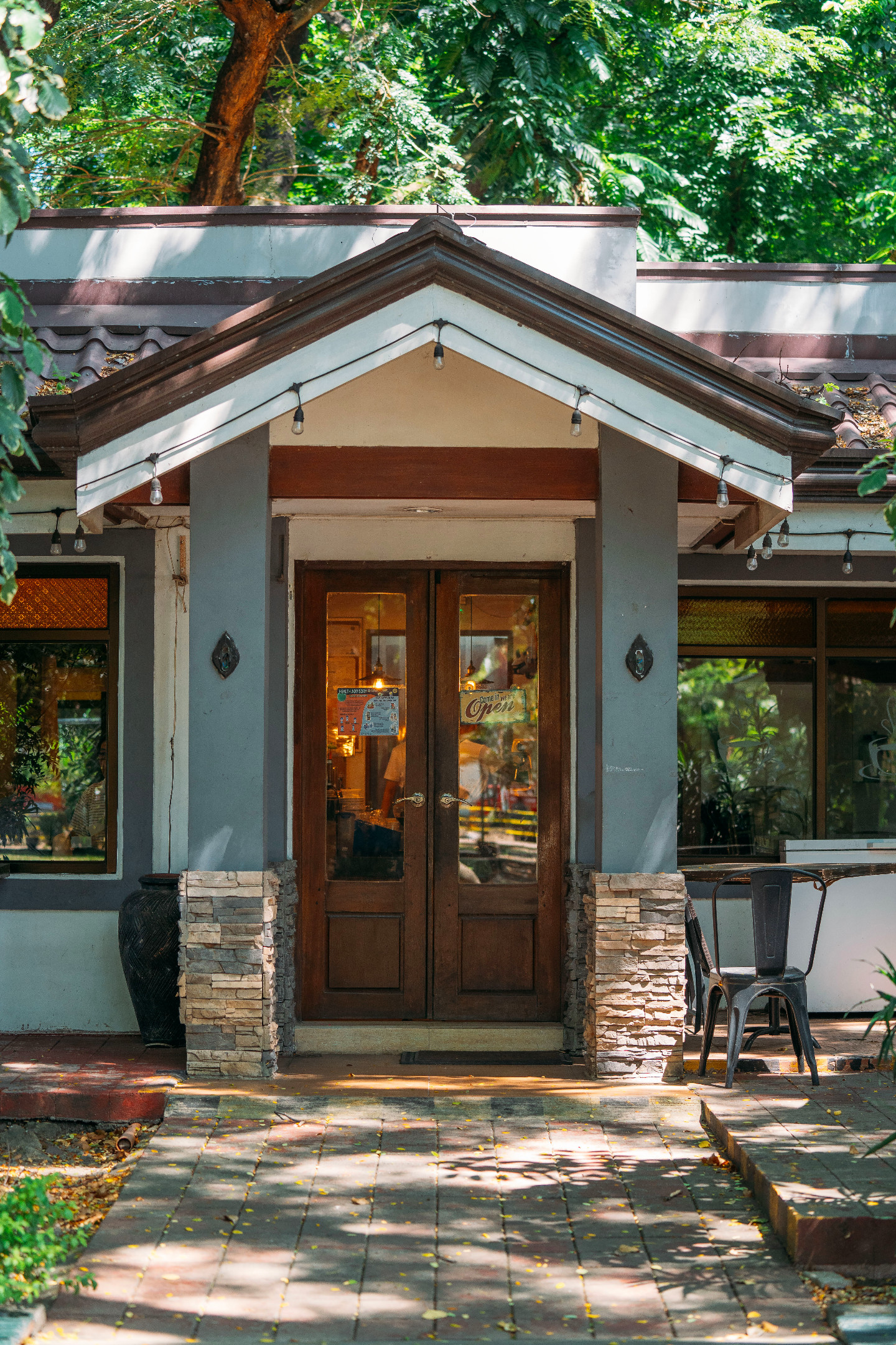 Exterior of Braiser's The Village Cafe Parañaque