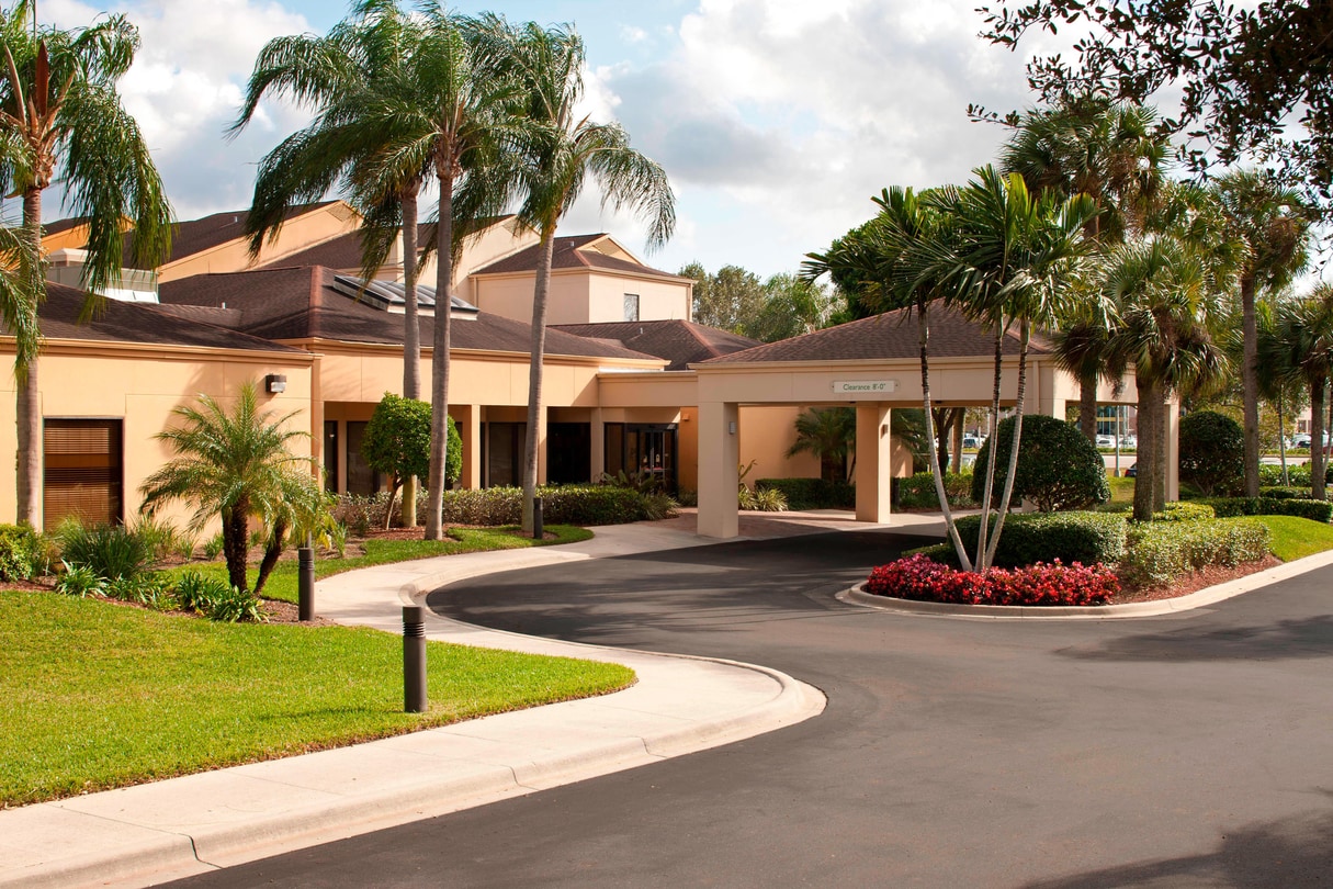4455 Metro Parkway
Fort Myers, FL 33916
