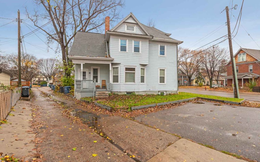 Duplexes For Sale in Minneapolis