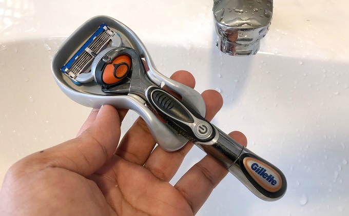 dao cạo râu Gillette