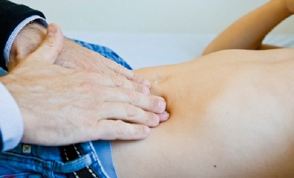 đau bụng dưới bên trái