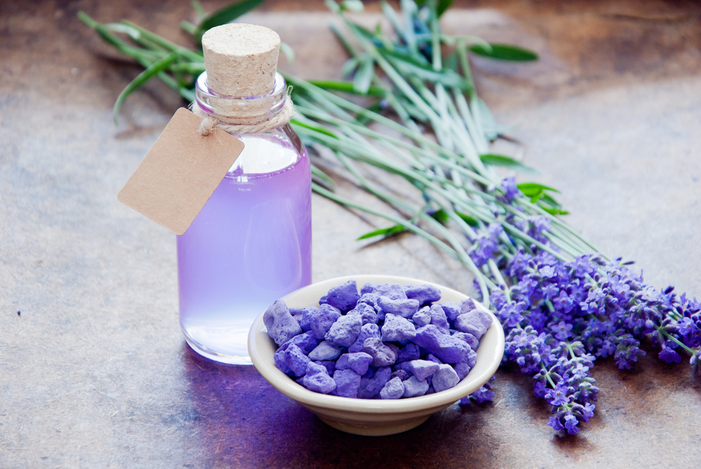 tinh dầu oải hương mua ở đâu
