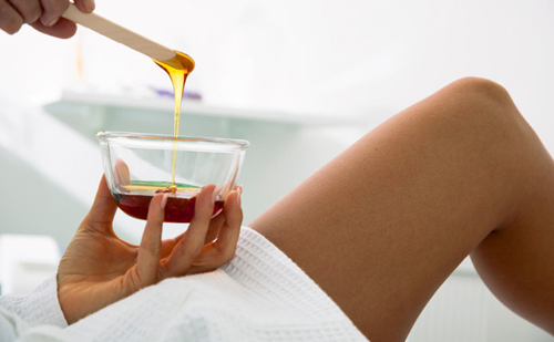 tẩy lông chân bằng mật ong
