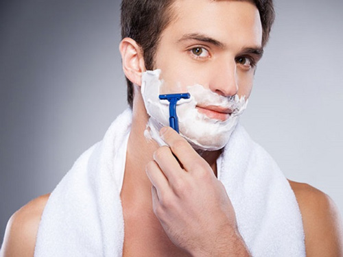 Cách triệt râu cho nam tận nơi bằng wax râu