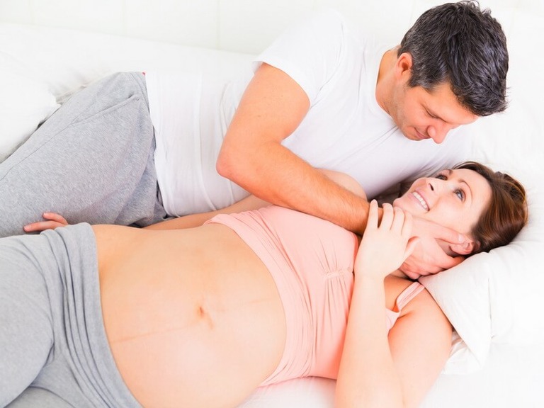 có bầu có quan hệ đến tháng thứ mấy