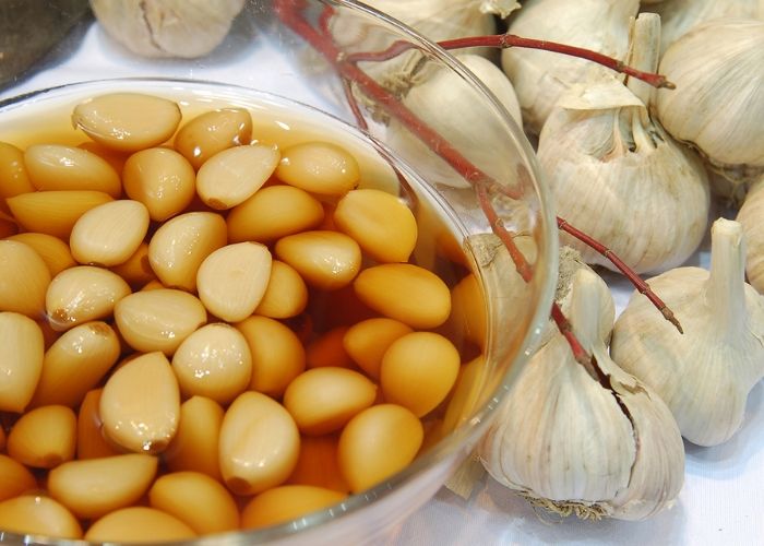 Thành phần trong tỏi ngâm mật ong