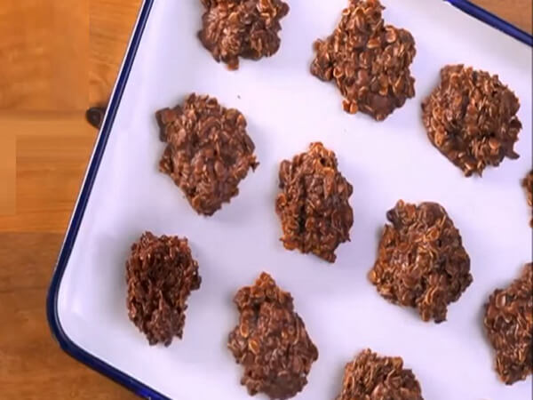 Trộn cacao với yến mạch