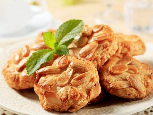Nướng bánh hạnh nhân cookie