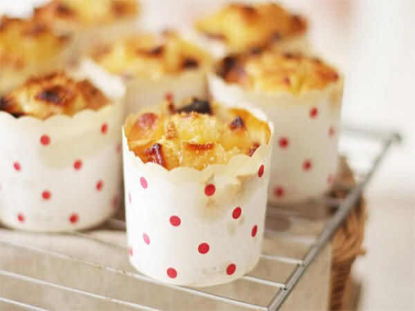 Nướng bánh muffin táo