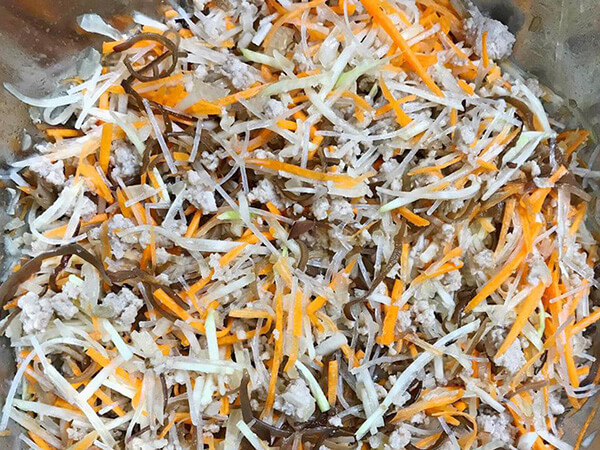 Làm nhân miến cho bánh pateso