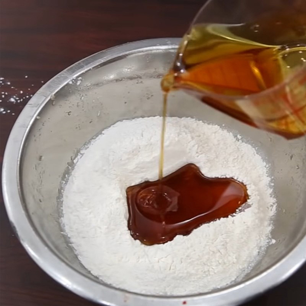 Làm vỏ bánh pateso chay