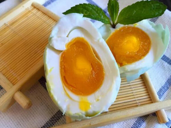 Nguyên liệu làm bánh keto bông lan trứng muối