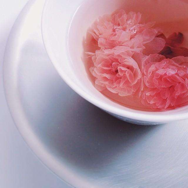 Biết gì về Trà Hoa Anh Đào