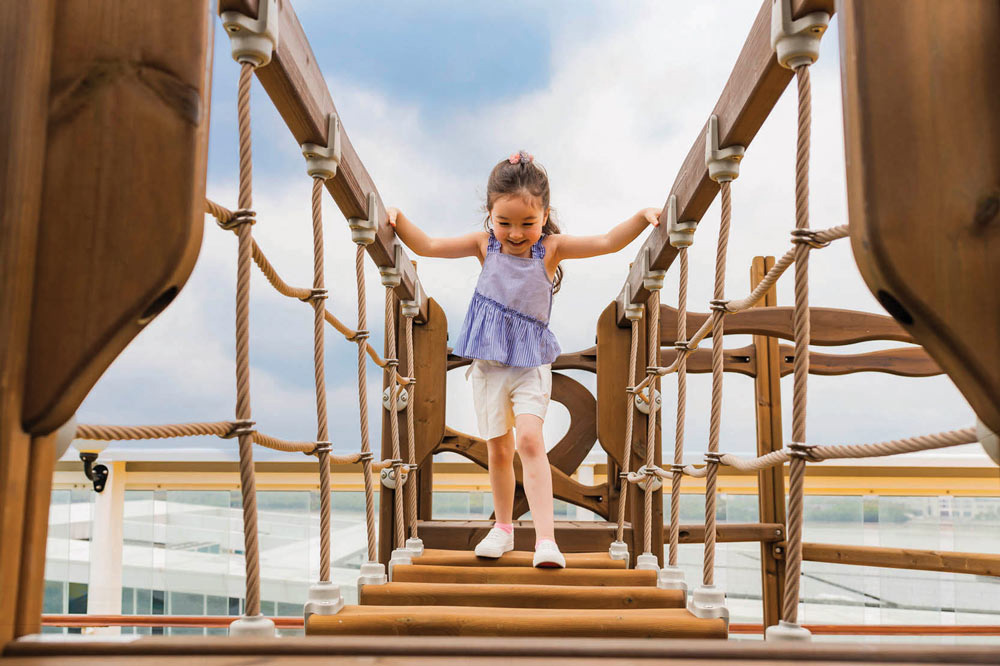 Cruise to Nowhere with Dream Cruises