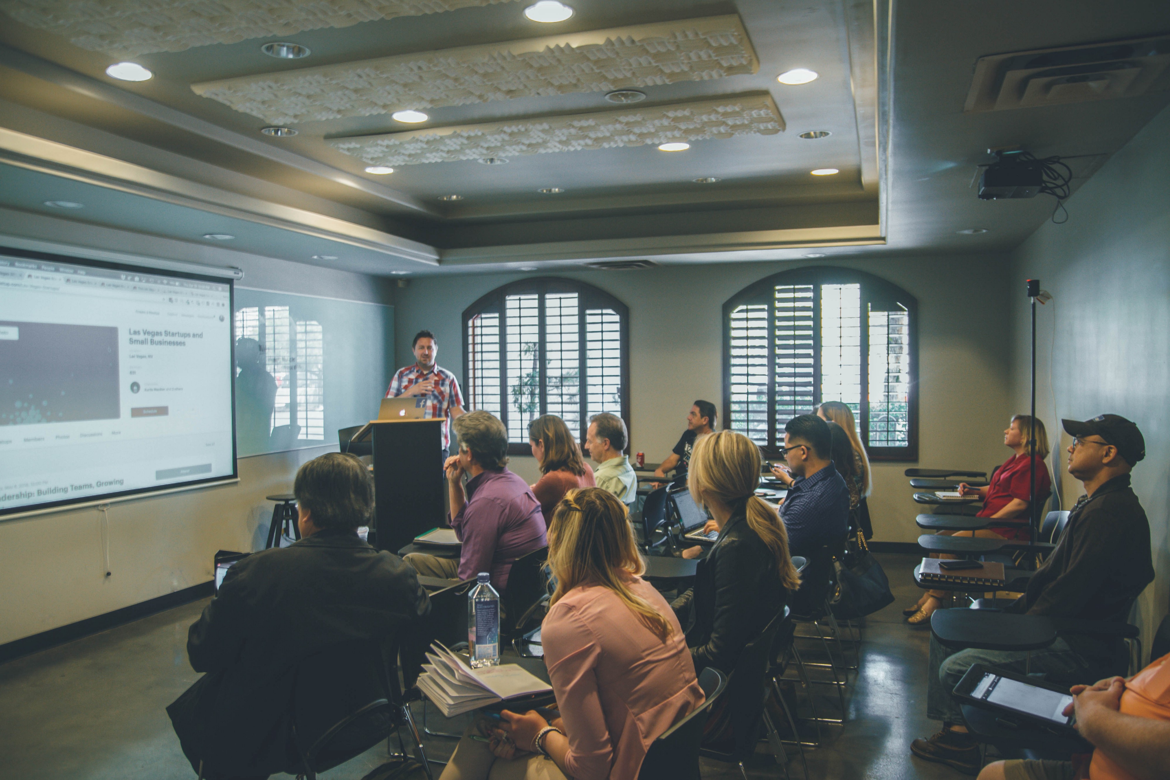 Employee training through a data-driven presentation