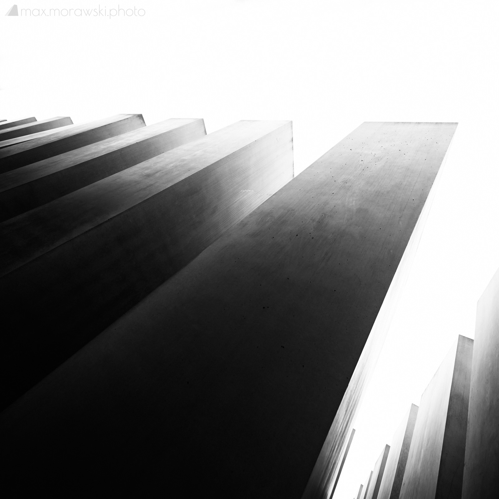 Main Alleyway, District 4