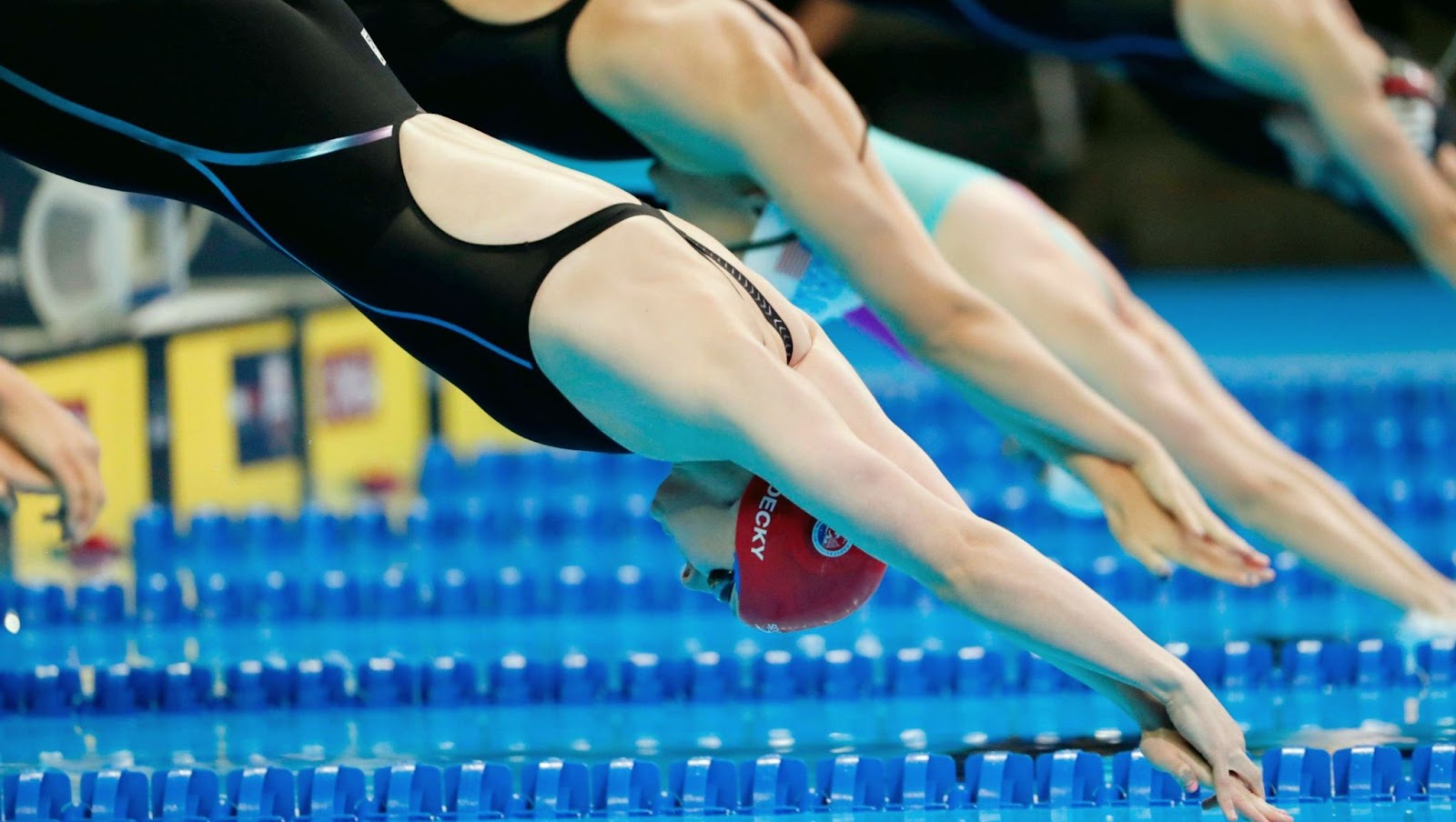 How to start swimming training and get into shape?