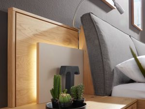 Schlafzimmer - wenige dafür besondere Accessoires