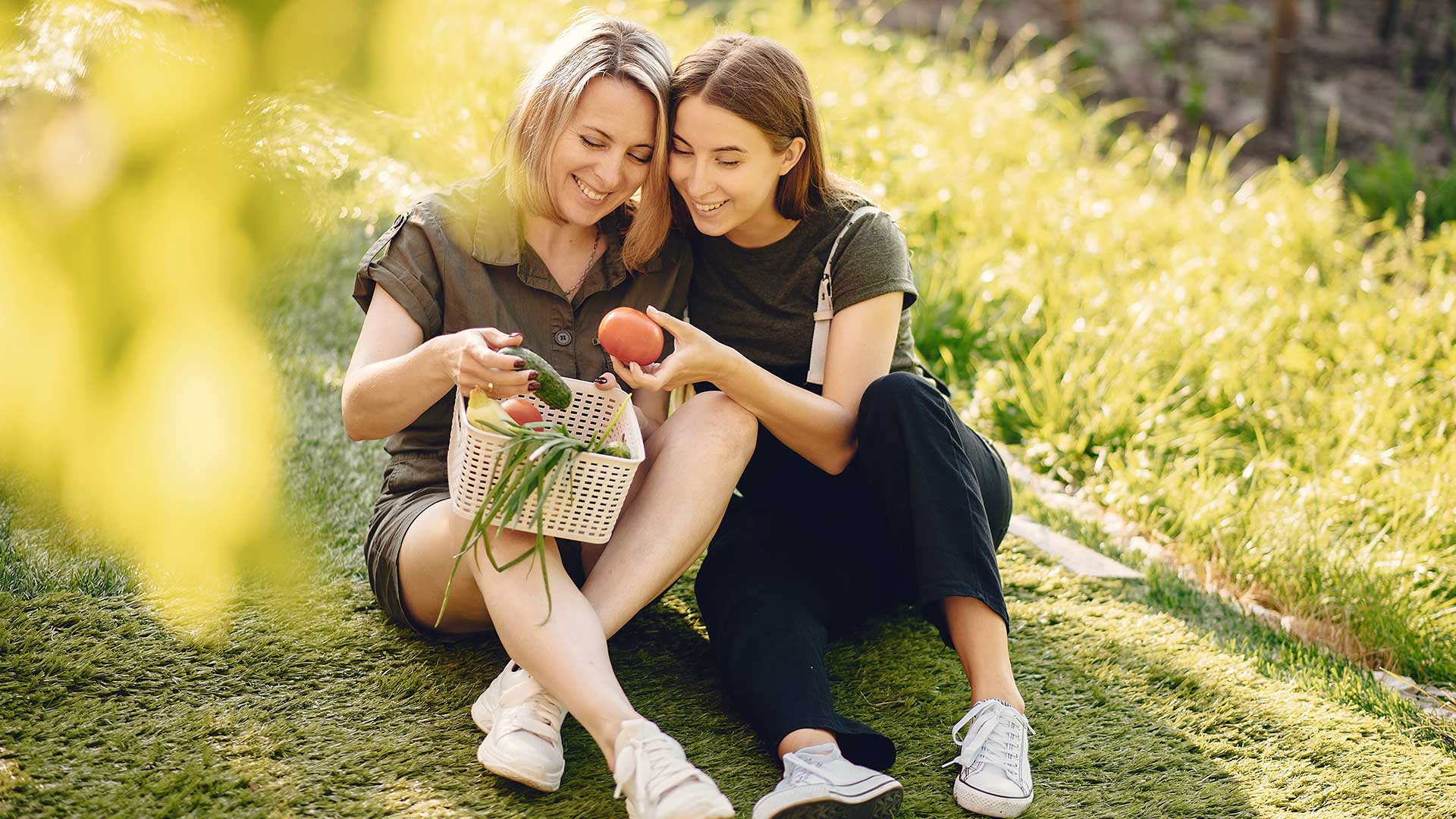 Outdoor - Inspirationen für Balkon und Garten - Gartenarbeit fördert körperliche Fitness und gesunden Geist - so geht's einfach desmondo