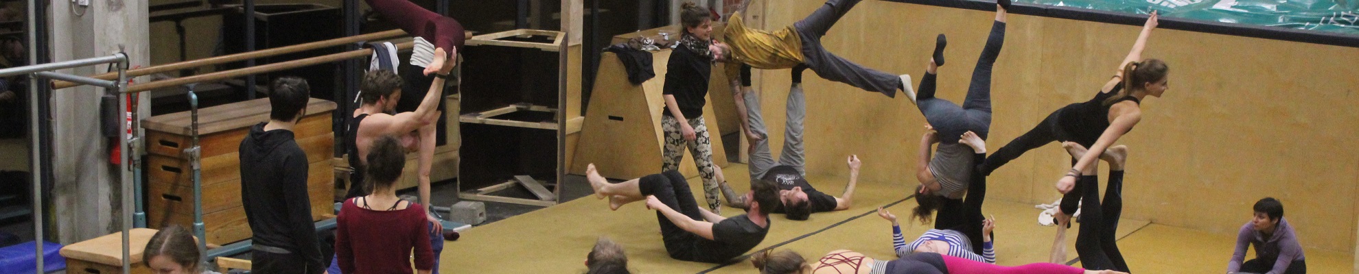 acro titel