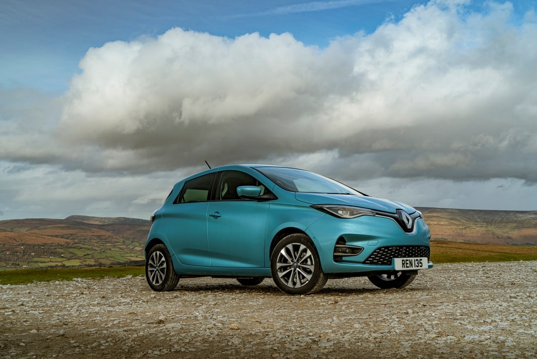 Renault ZOE named ‘Best Small Electric Car for Value’ in the What Car
