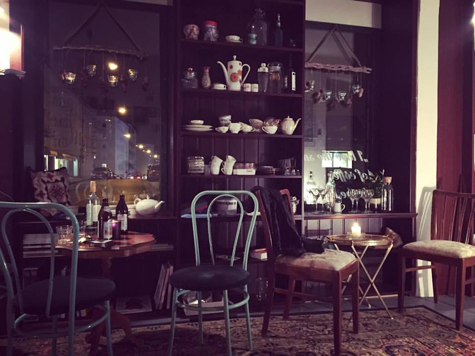 Modegeschäft & Café in der Augsburger Innenstadt