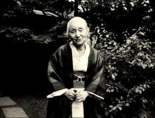 Ephemeral Elegance on Twitter: "6/8 Dr. Keiko Okami moved to the U.S. at the age of 25 with her husband, an art teacher. She was able to attend the Women's College due