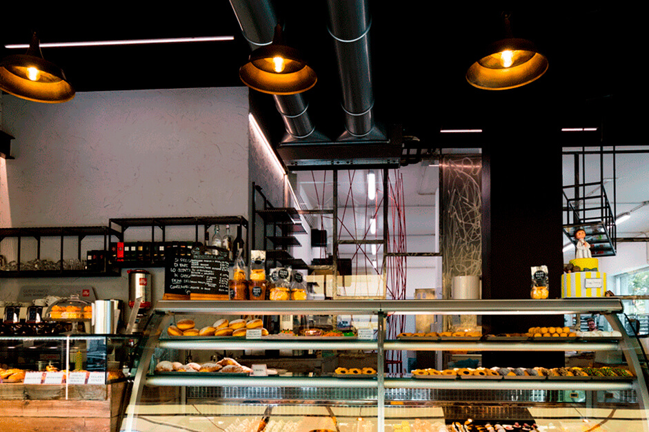 Locale pasticceria Panarari Treviglio, interno