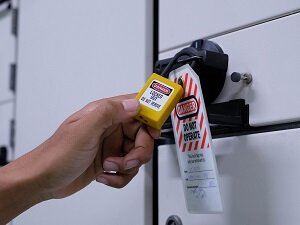 Lockout Tagout on Machine