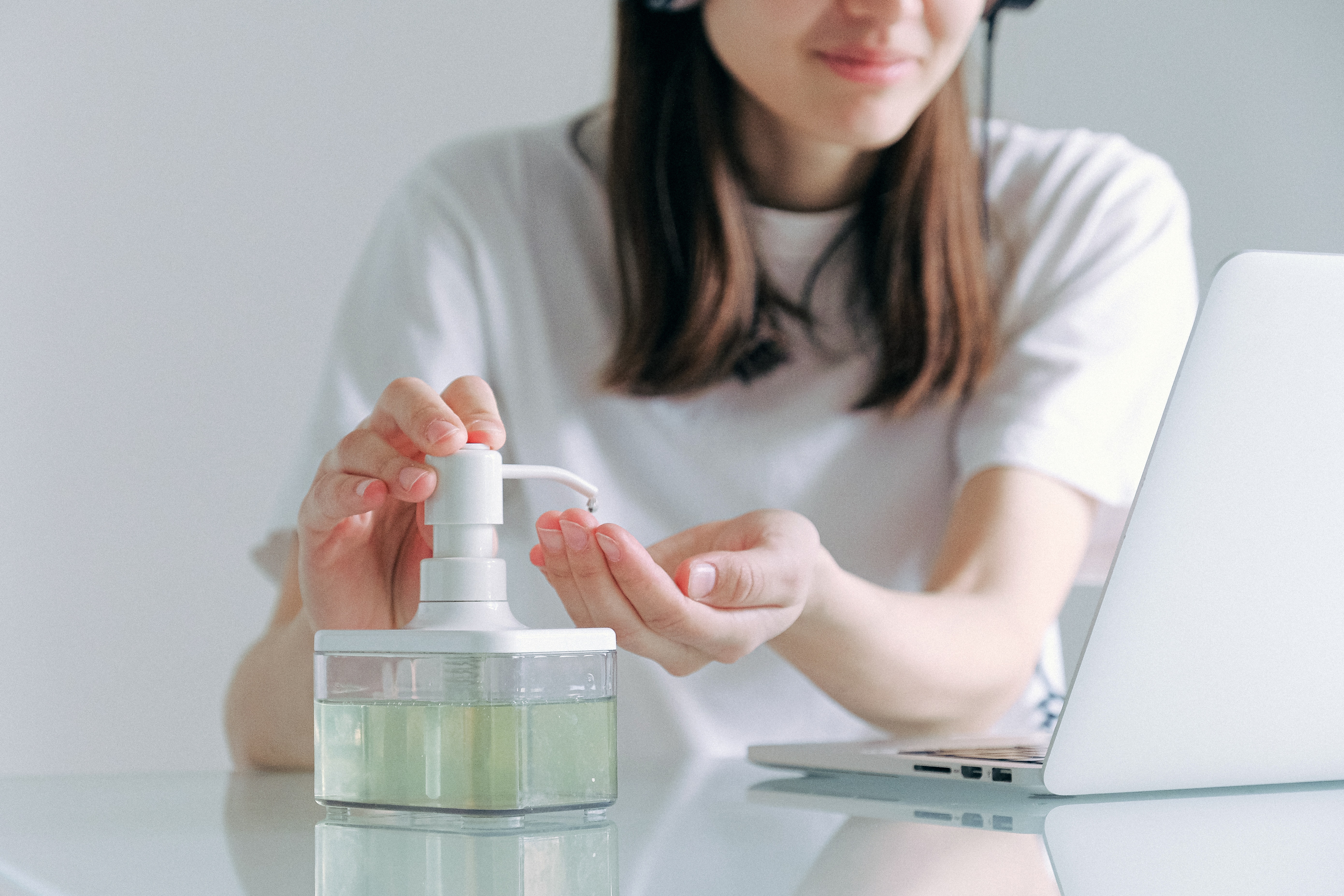 Disinfecting hands