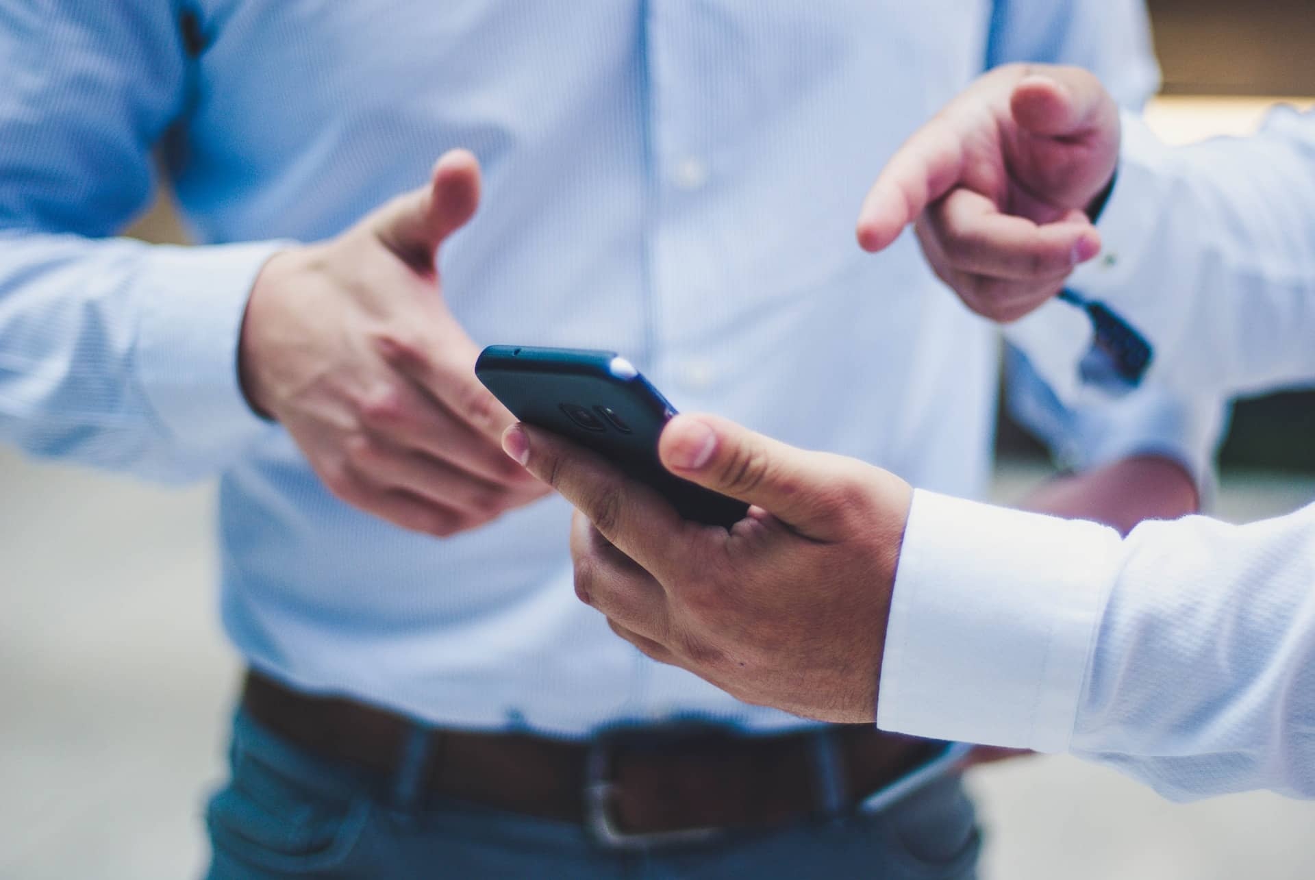 How to Divert Phone Calls from a Landline to a Mobile