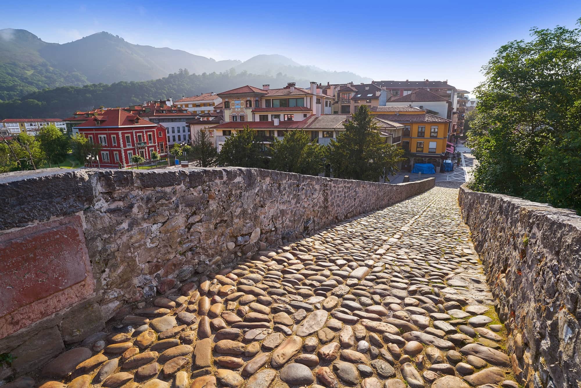 Lo que no te puedes perder en Cangas de Onís y alrededores