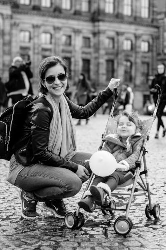 Mãe e Filha em Amsterdam, The Brave New Life, Gisele Medeiros