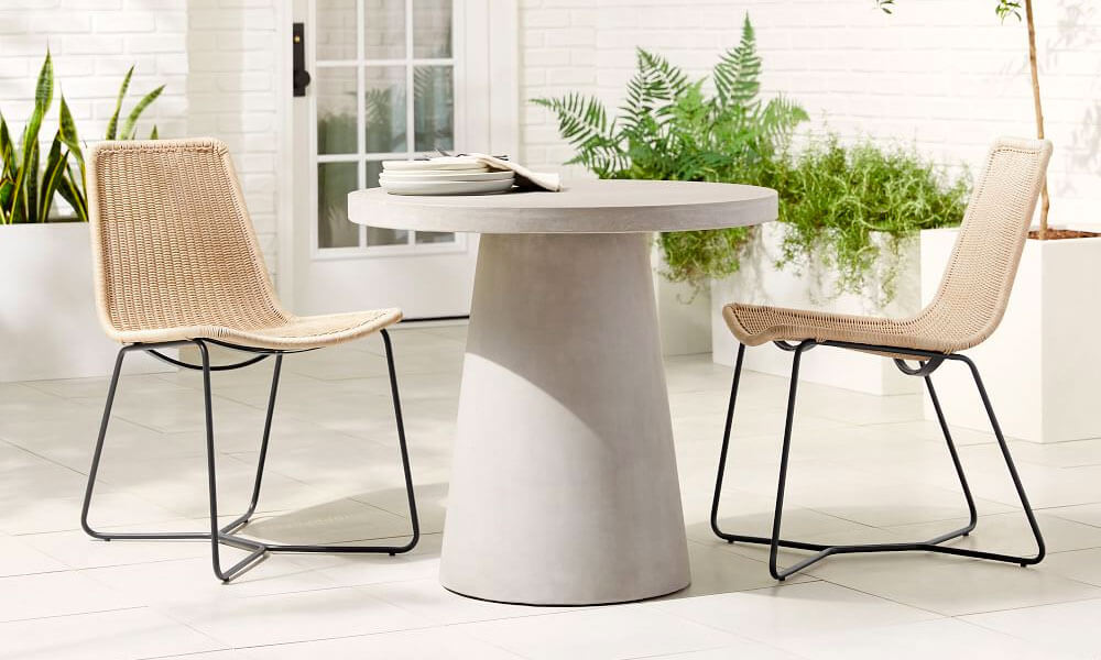 Outdoor Pedestal Dining Table & Slope Chairs Set