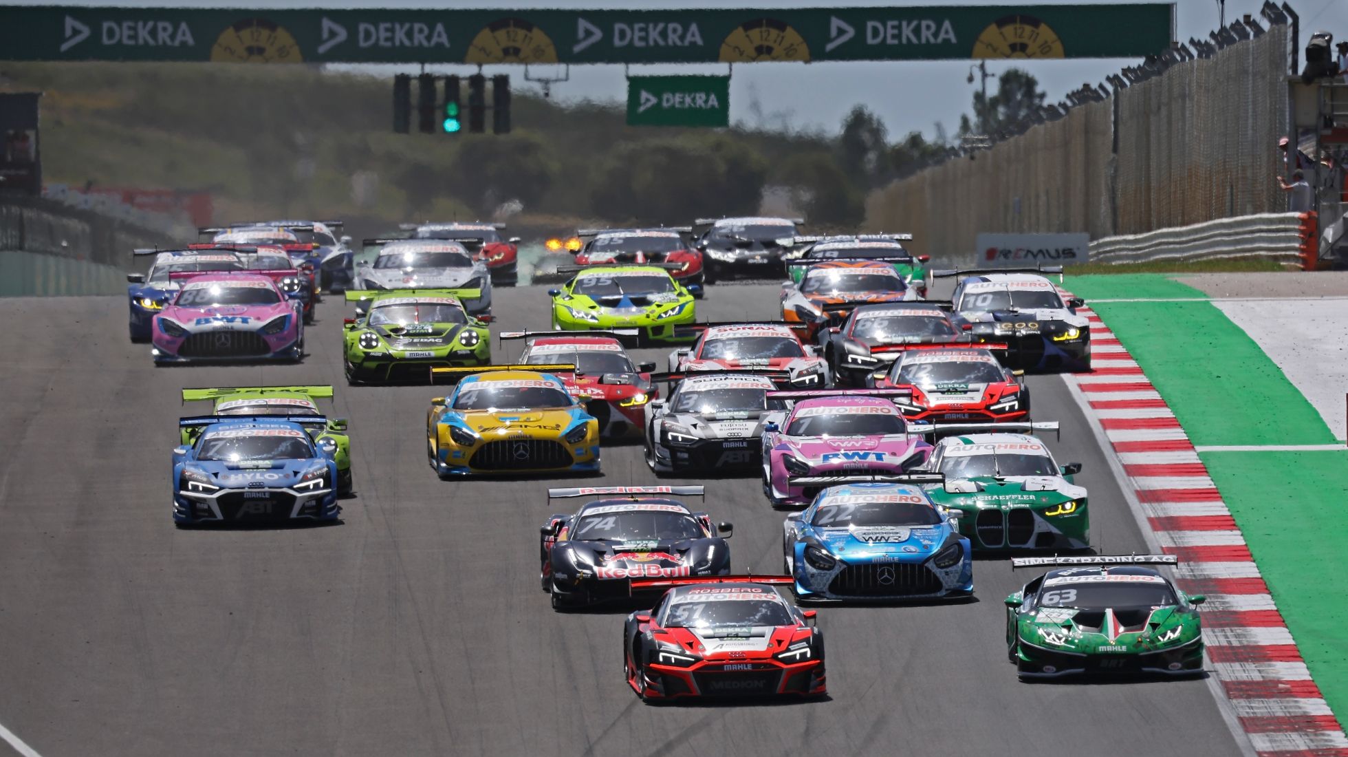 Racing F1 line-up with 29-car field from six different manufacturers