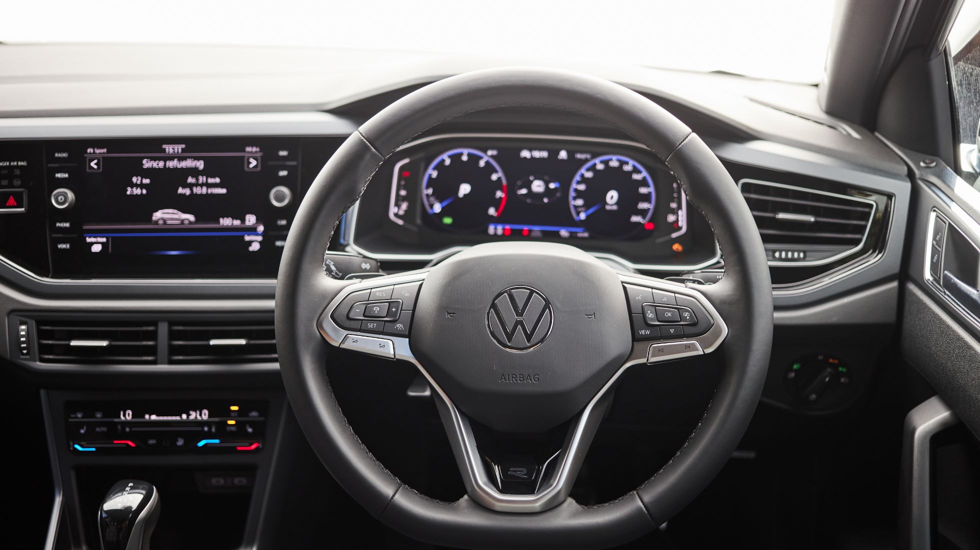 Honda HR-V vs VW Taigo 2