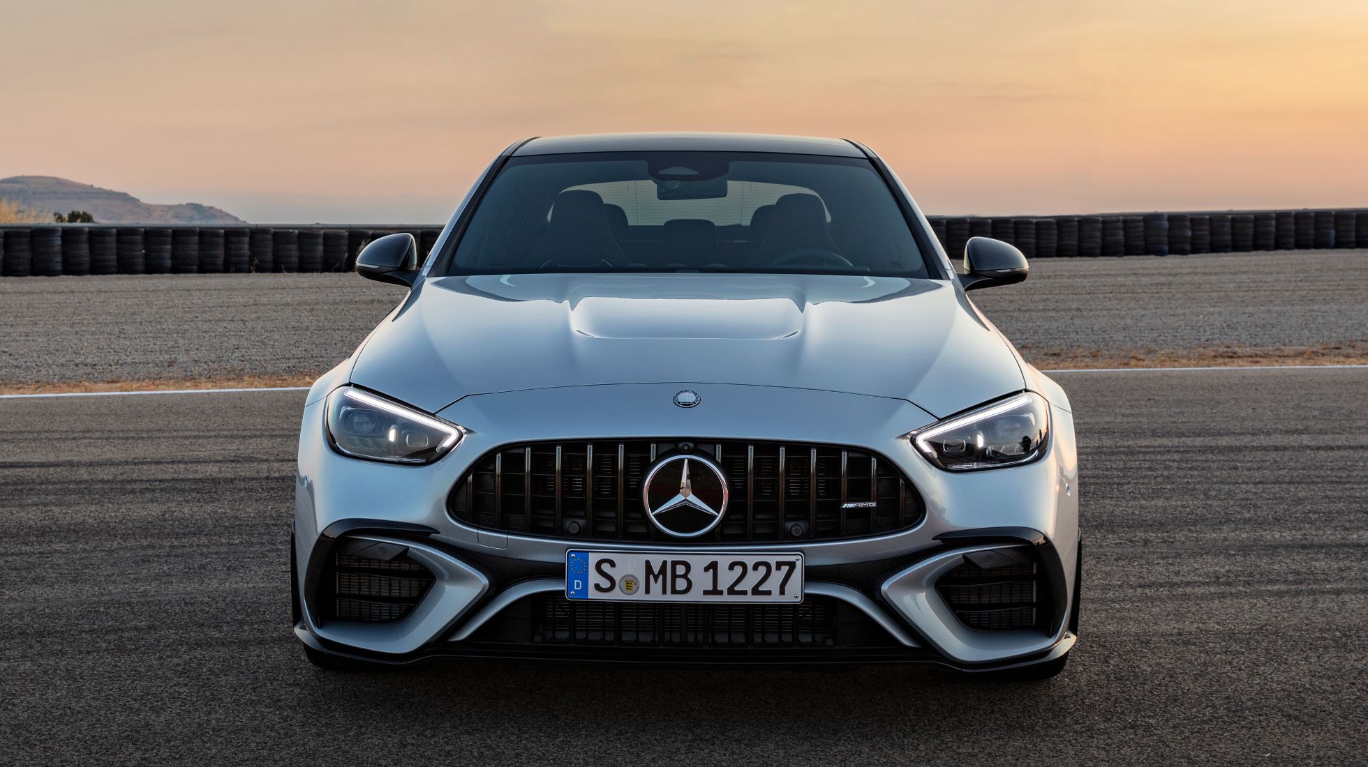 Merc-AMG C 63 S Front