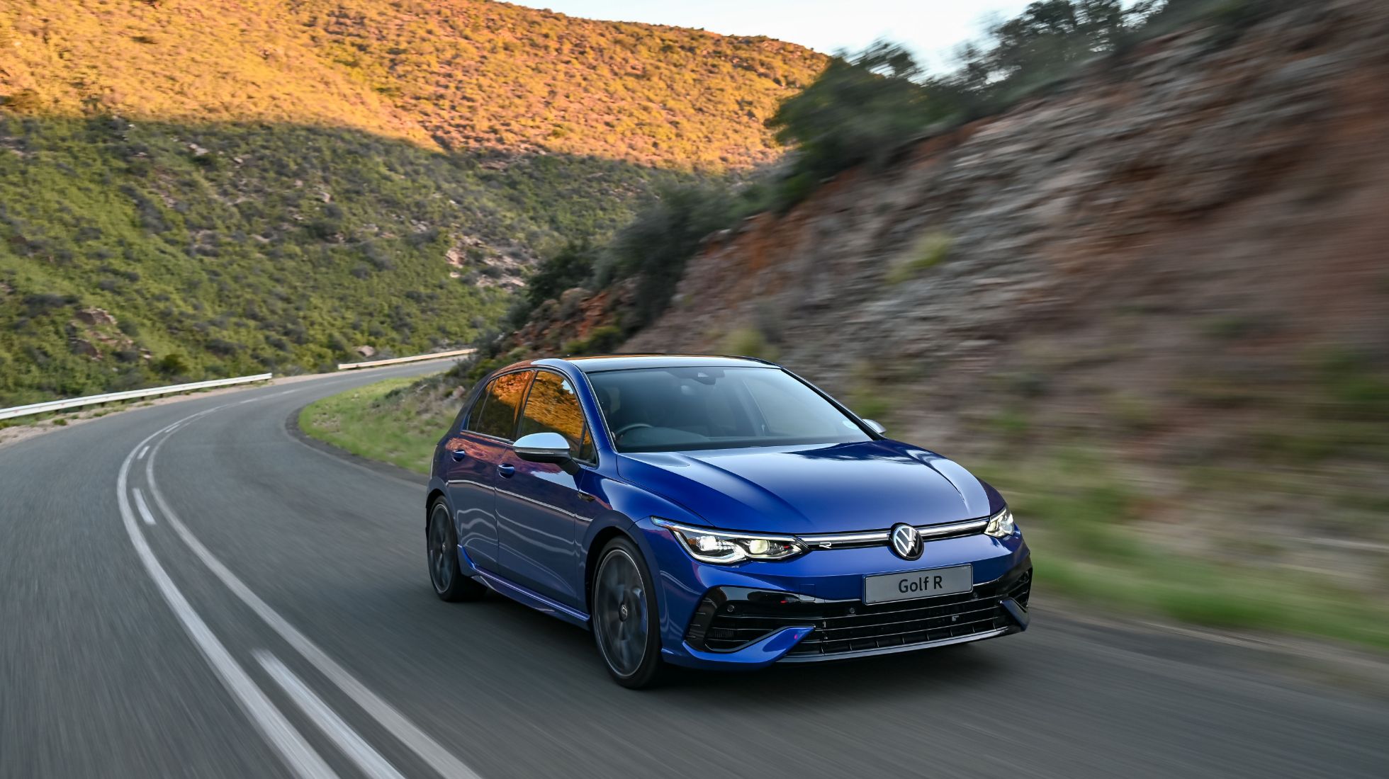 Volkswagen Golf R Front