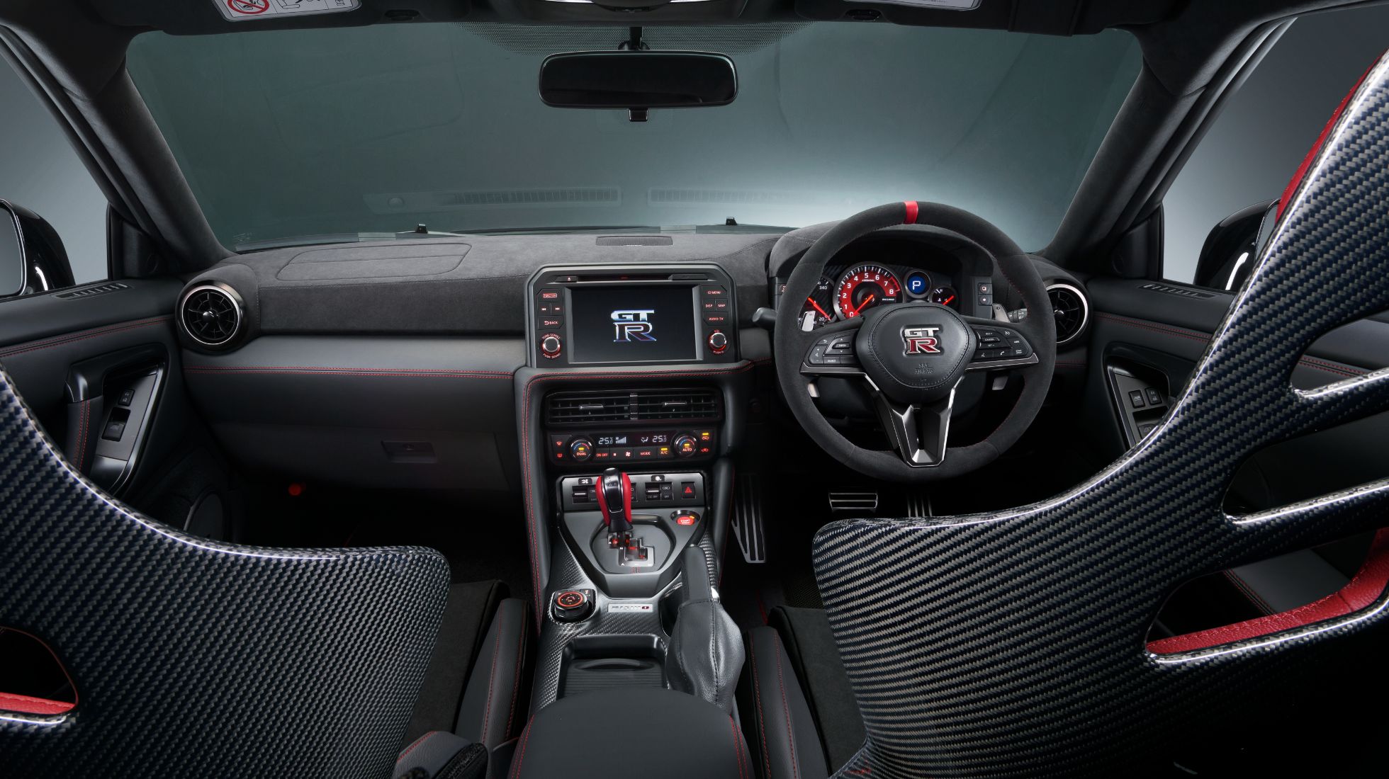 Nissan GT-R Nismo Interior