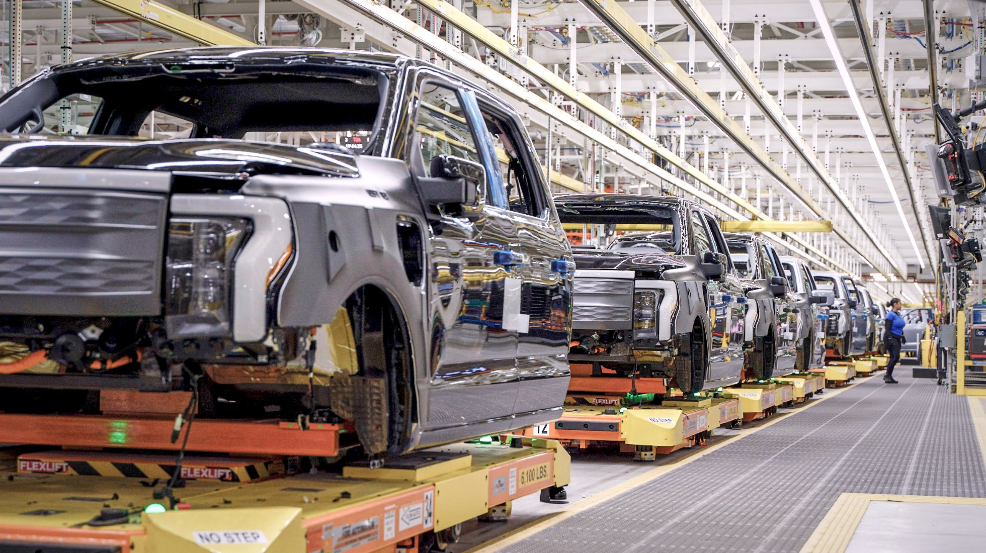 Rouge Electric Vehicle Center