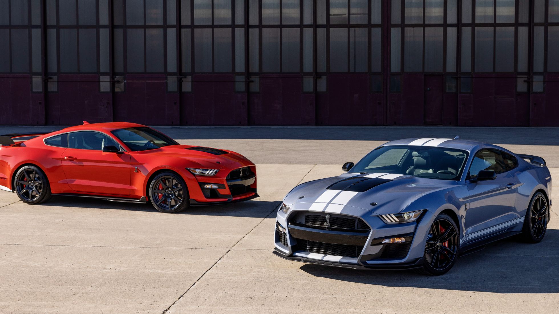2022-Ford-Mustang-Shelby-GT500-and-Heritage-02 TopGear SA