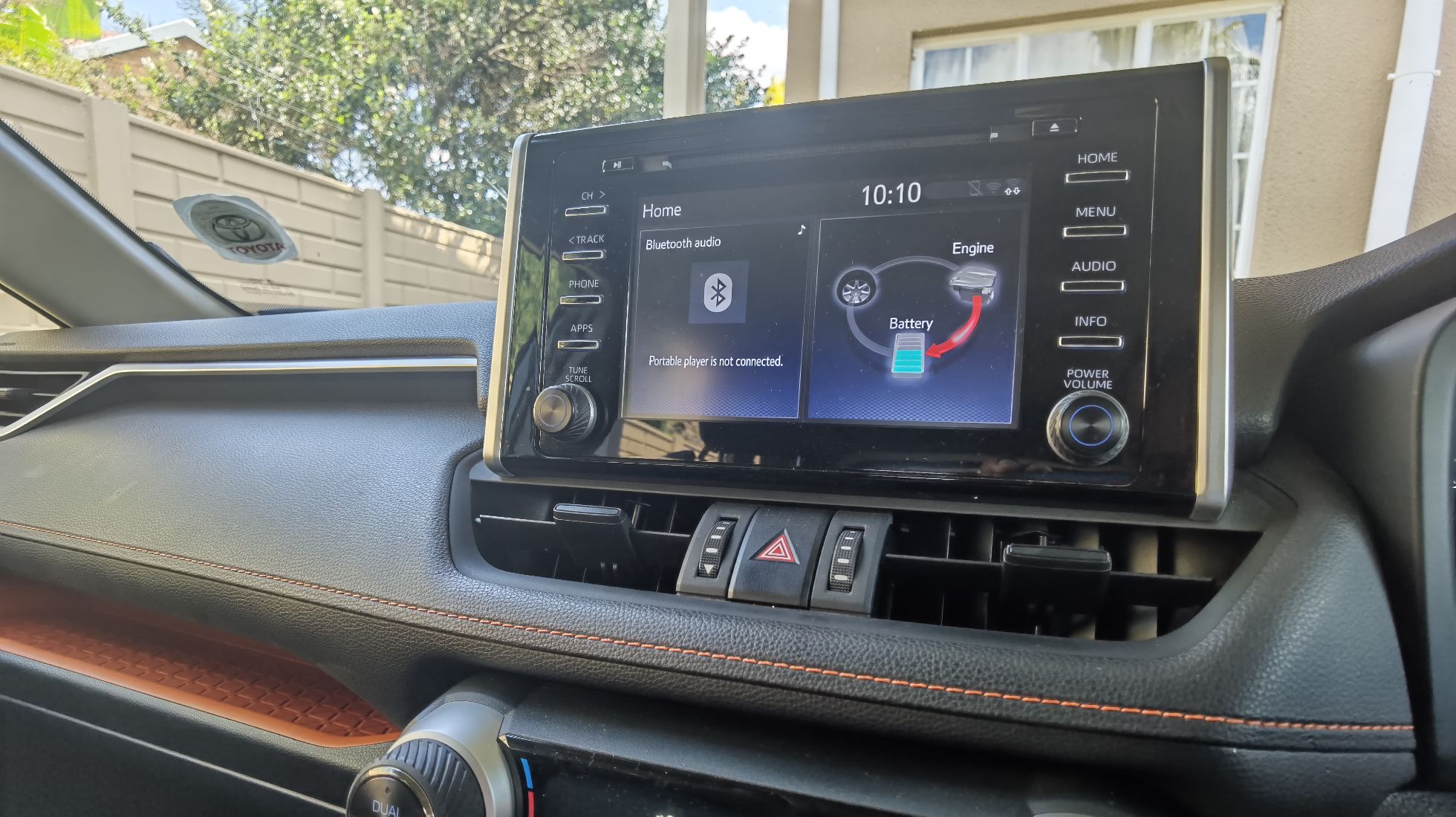 Hybrid Car Infotainment System