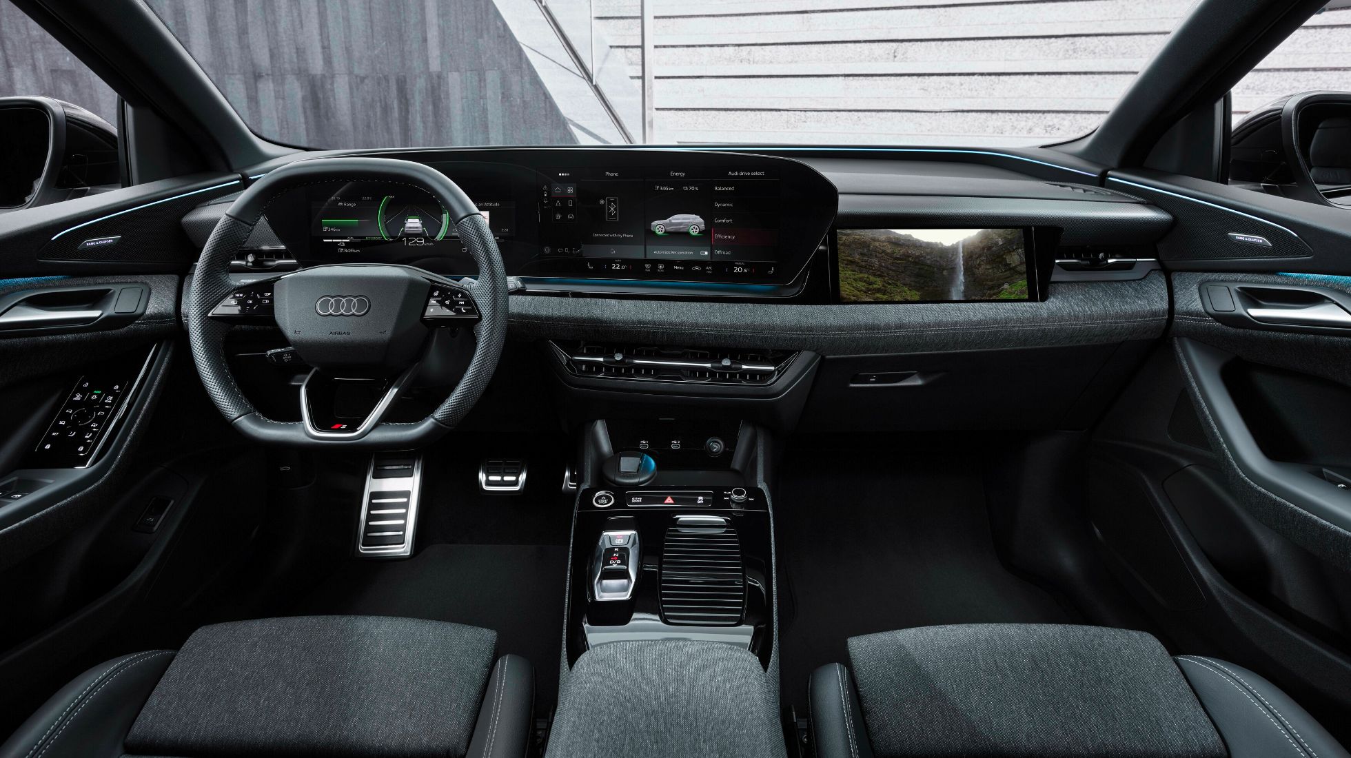 IIA Mobility 2023 Audi Q6 e-Tron Interior