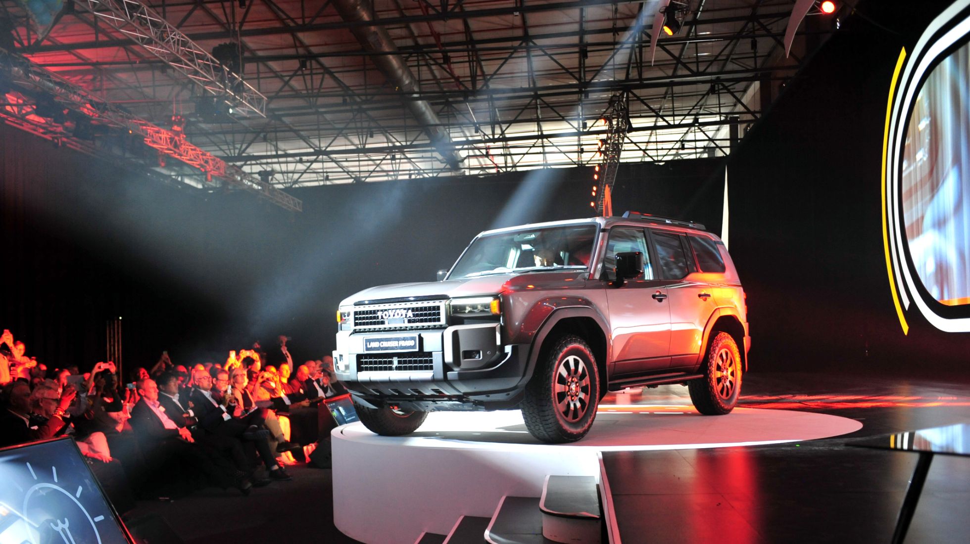 Toyota Land Cruiser Prado Front